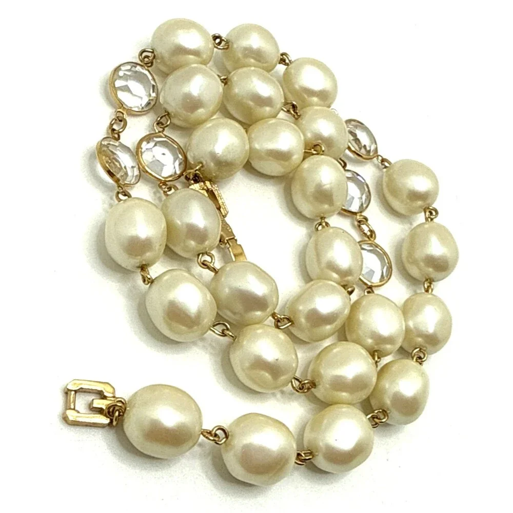Vintage 80s GIVENCHY Bijoux Faux Baroque Pearl Clear Crystal Bezel Necklace 24
